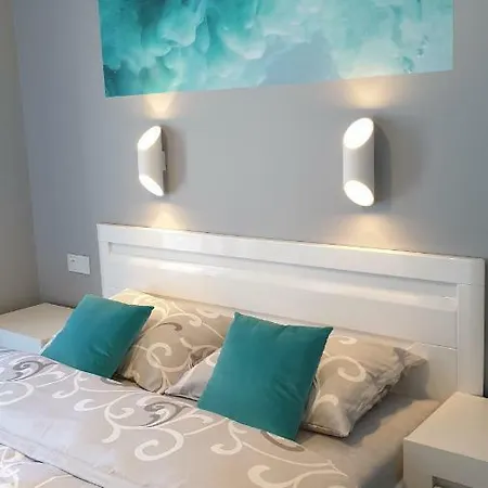 Elegance Blue